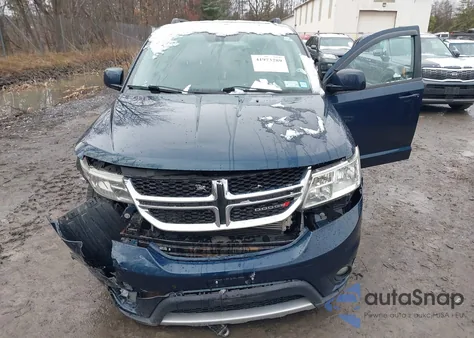 2015 Dodge Journey Sxt z USA, uszkodzony, nr VIN 3C4PDDBG2FT639996